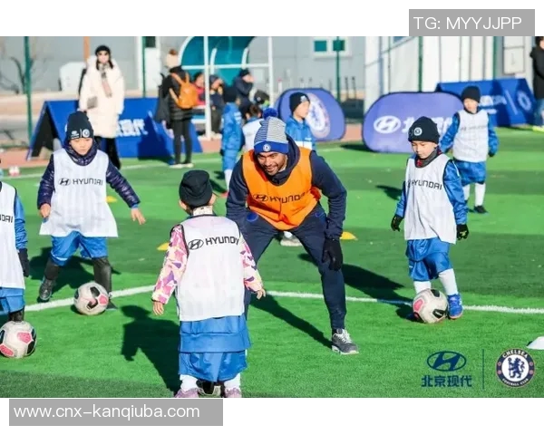 足球豪门俱乐部的辉煌历史与未来发展展望探讨